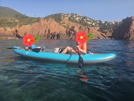 Location : kayak Location : kayak