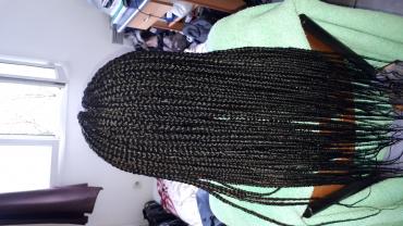 Service : tresses africaines Service : tresses africaines