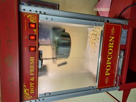 Location : machine a pop corn Location : machine a pop corn