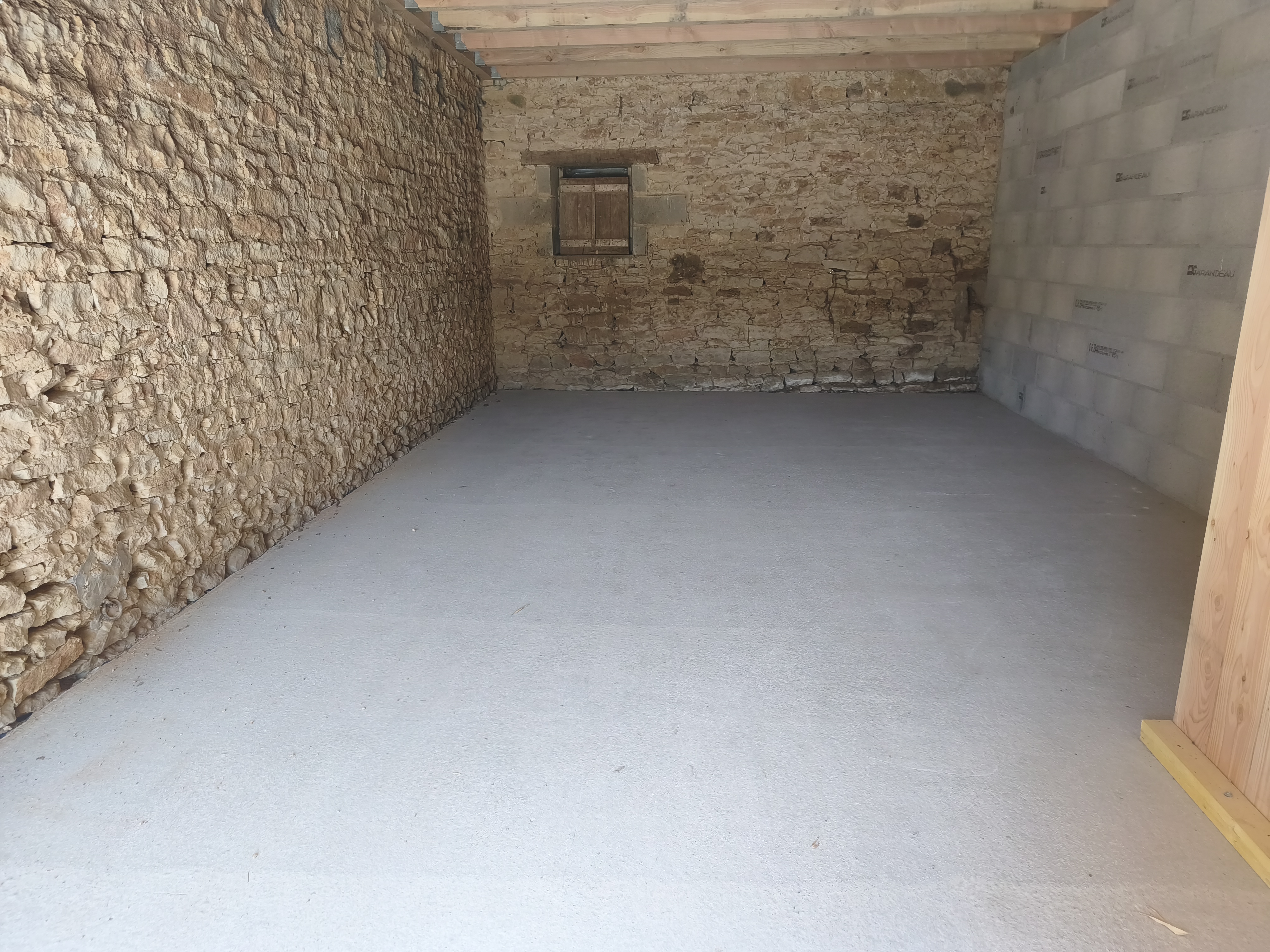 Rental Stockage en box between individuals (86)