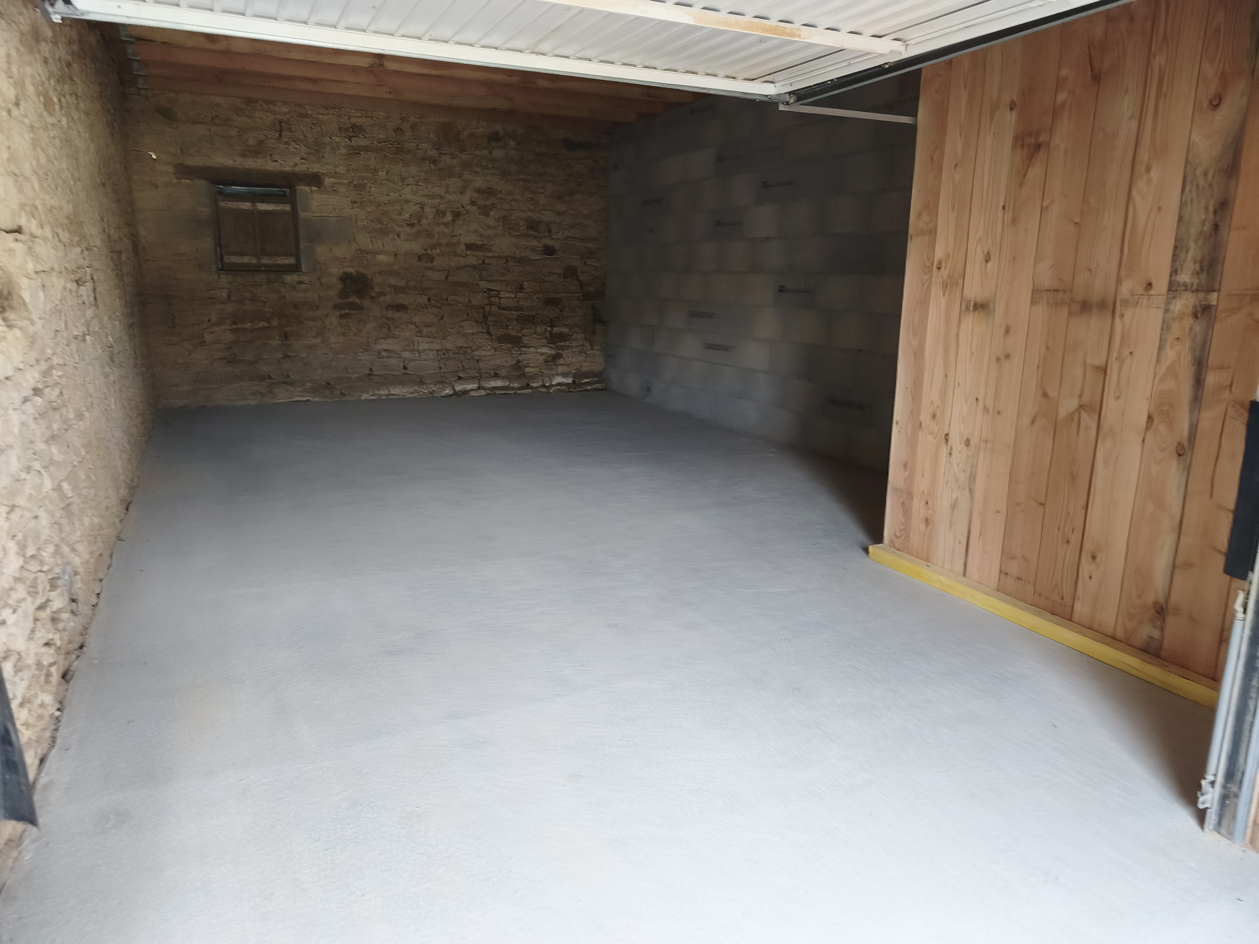 Rental Stockage en box between individuals (86)