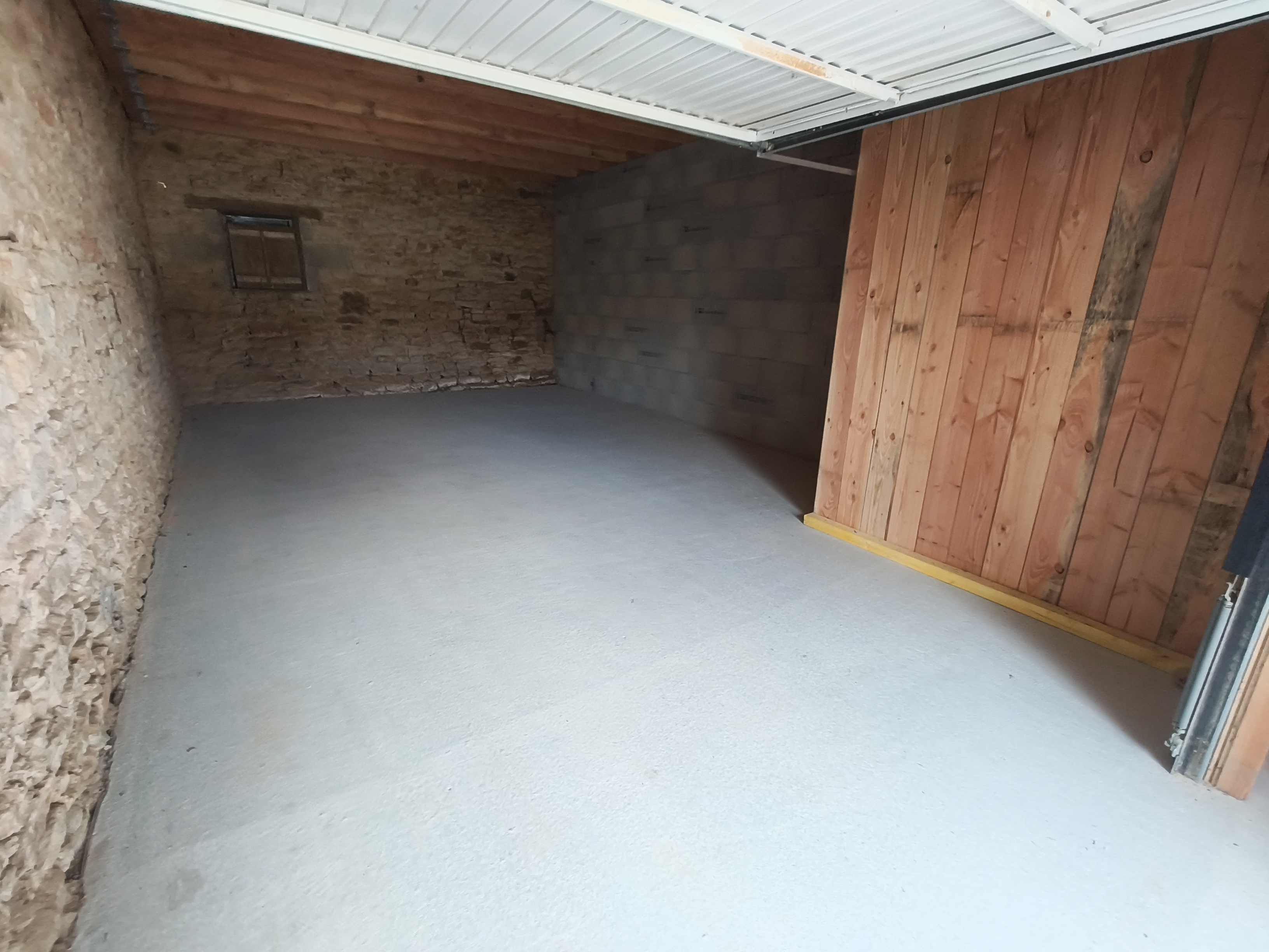 Rental Stockage en box between individuals (86)