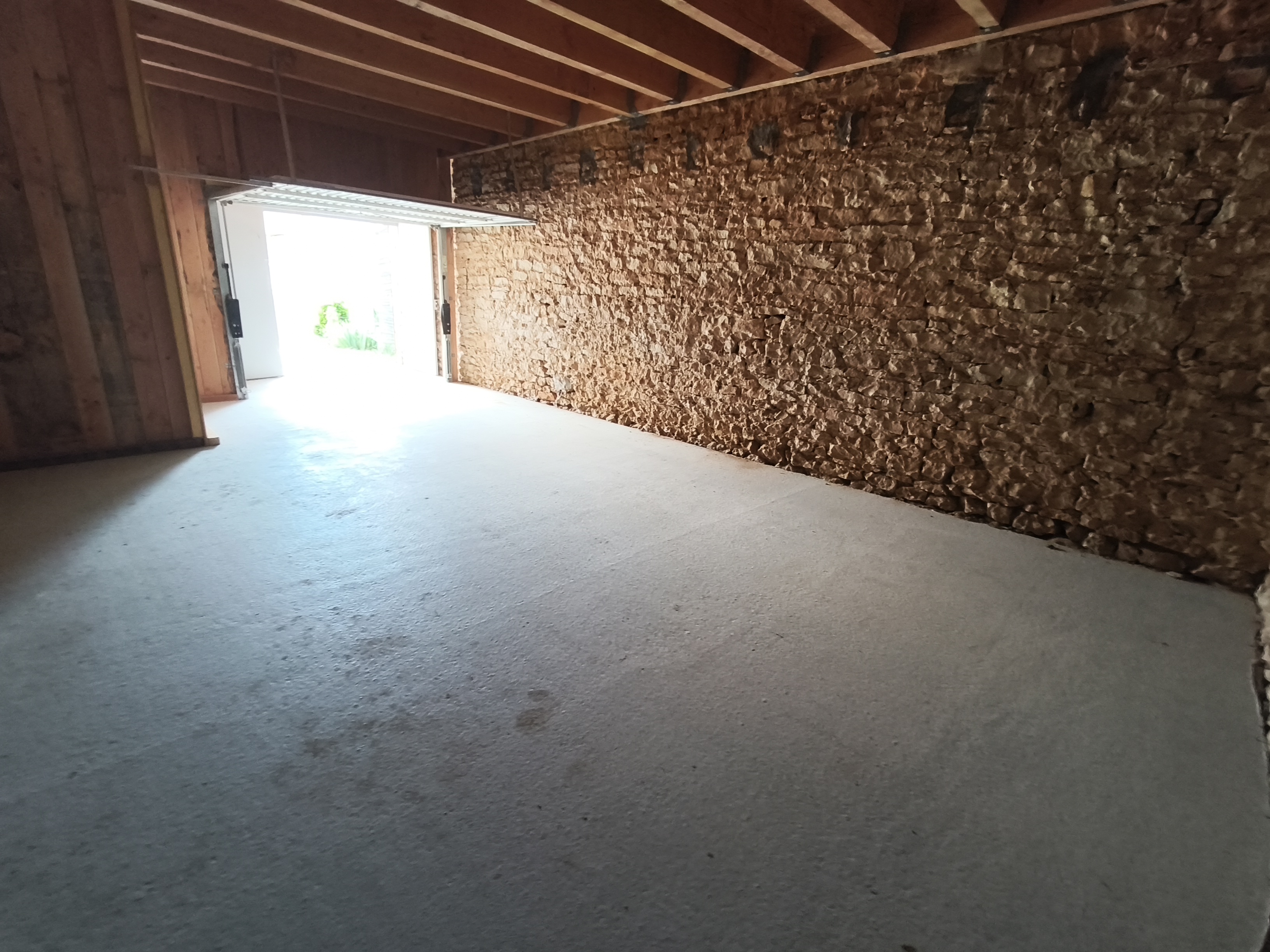 Rental Stockage en box between individuals (86)