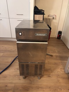 Location machine a glacons Location machine a glacons