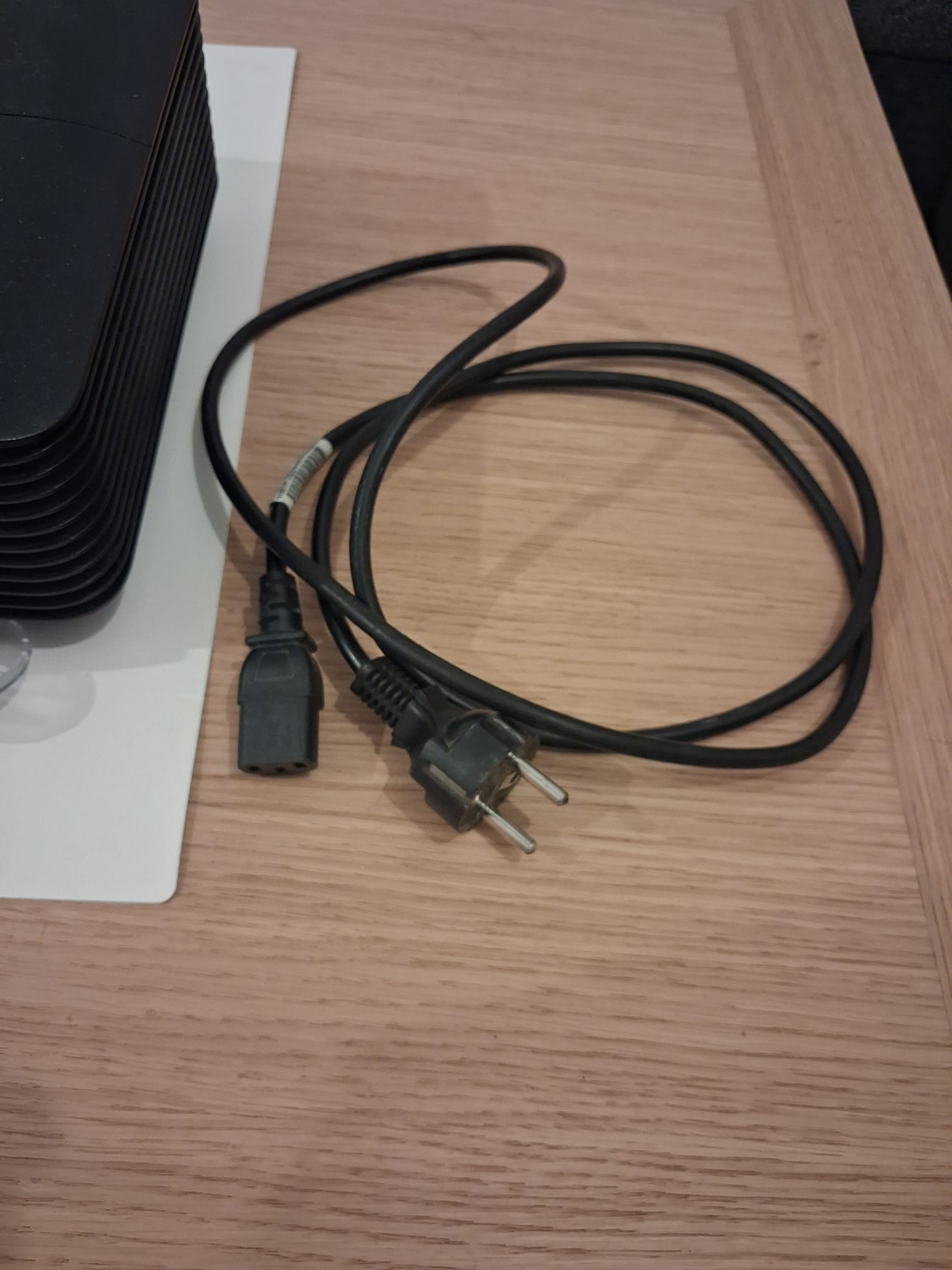 Rental Videoprojecteur between individuals (13)