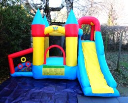 Location garde de chateau gonflable