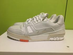 Location : chaussures Location : chaussures