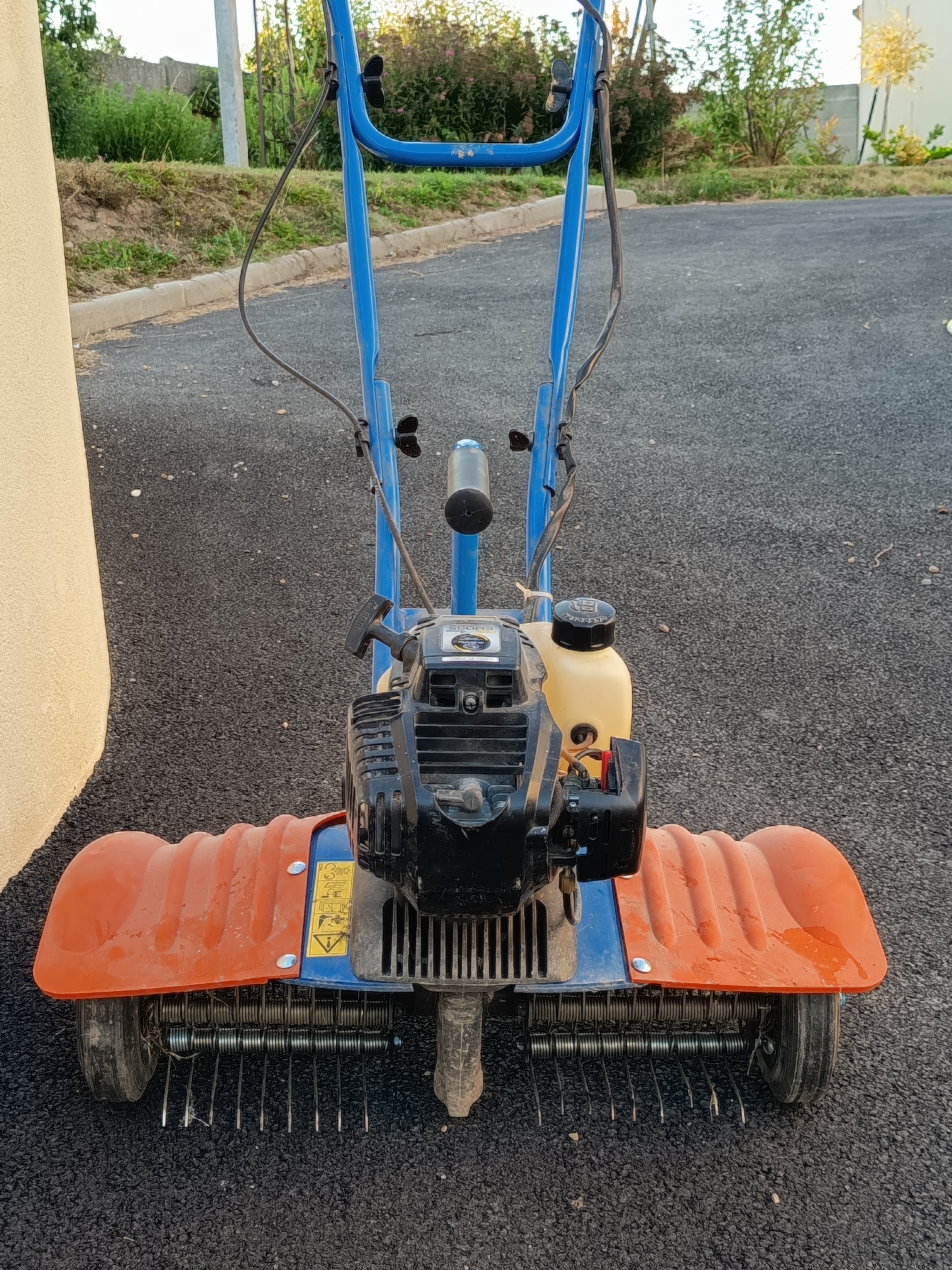 Location scarificateur
