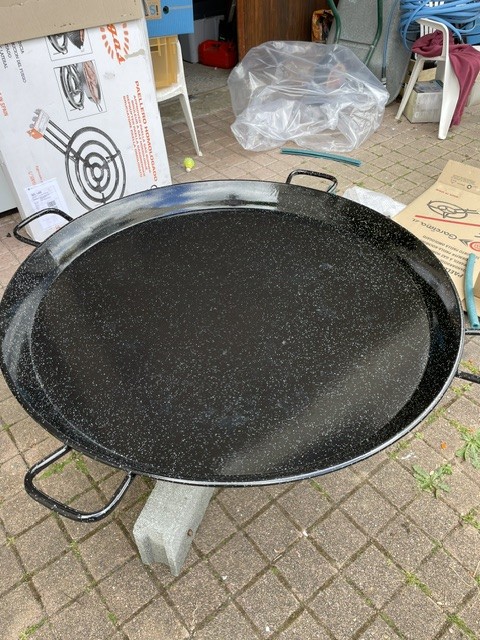 Rental Plat a paella between individuals (49)