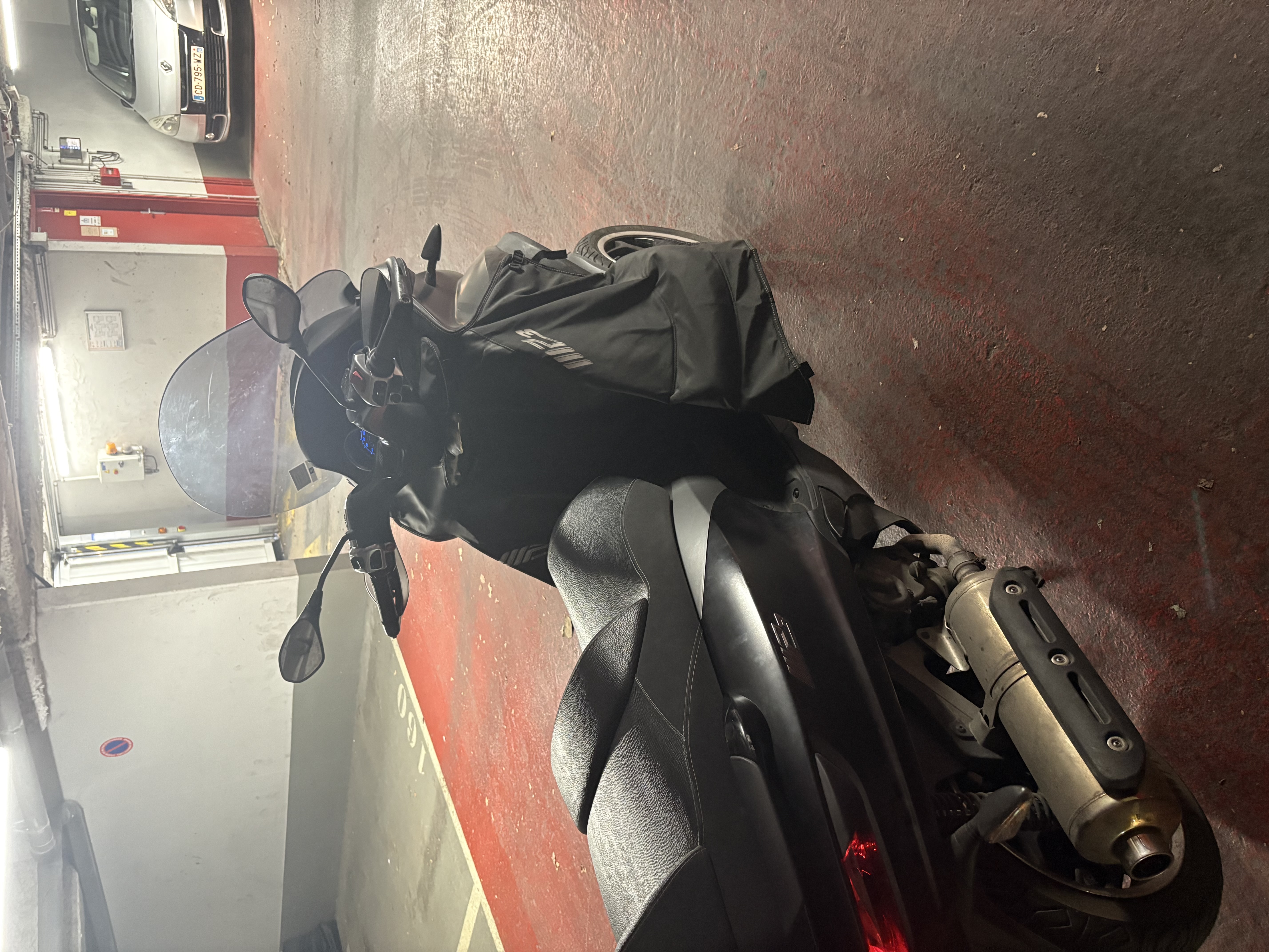 Location scooter entre particuliers (94)