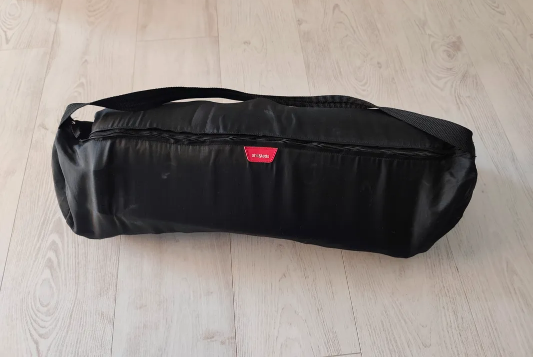 Rental Lit parapluie between individuals (44)