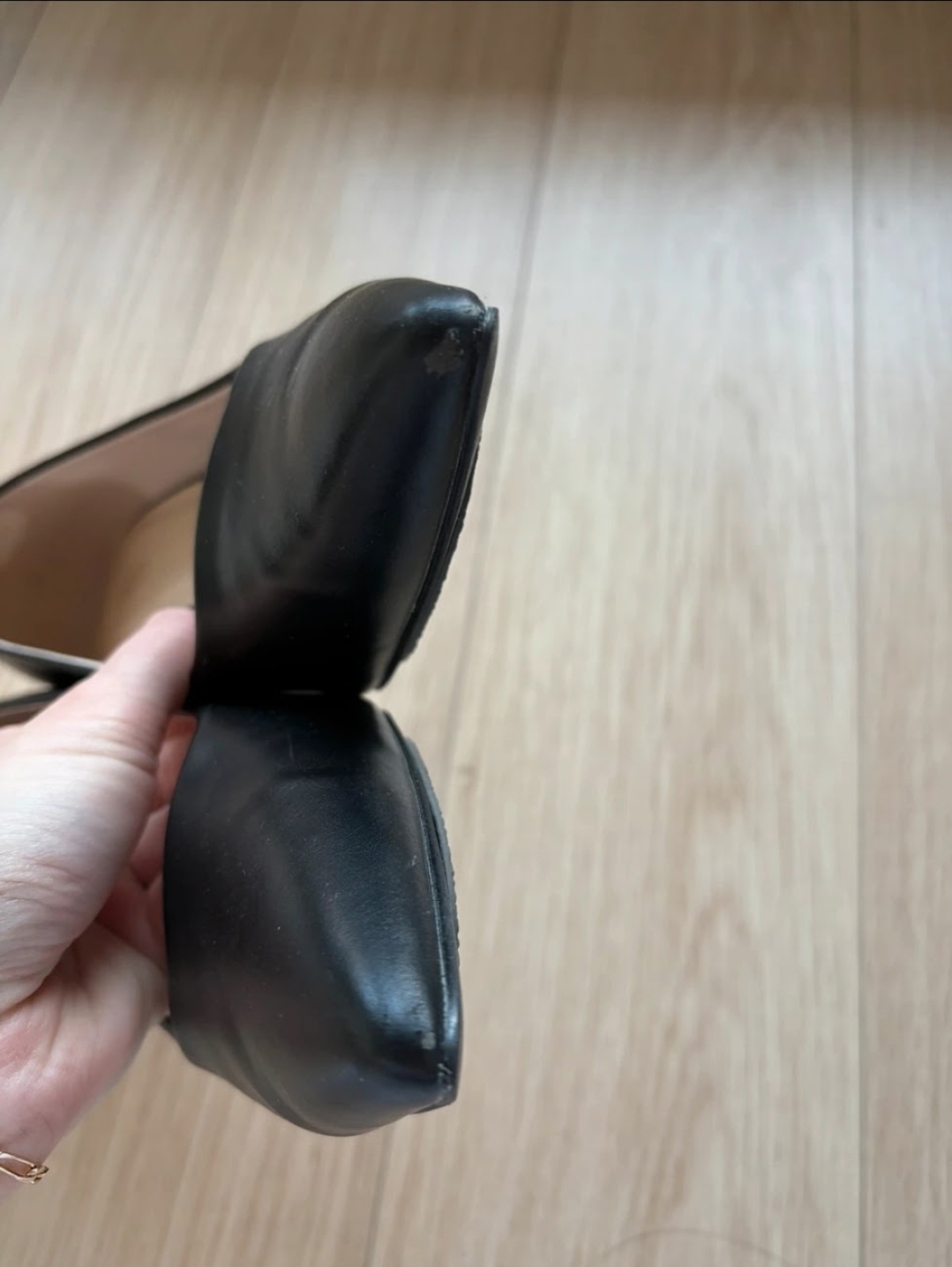 Rental Chaussures between individuals (75)