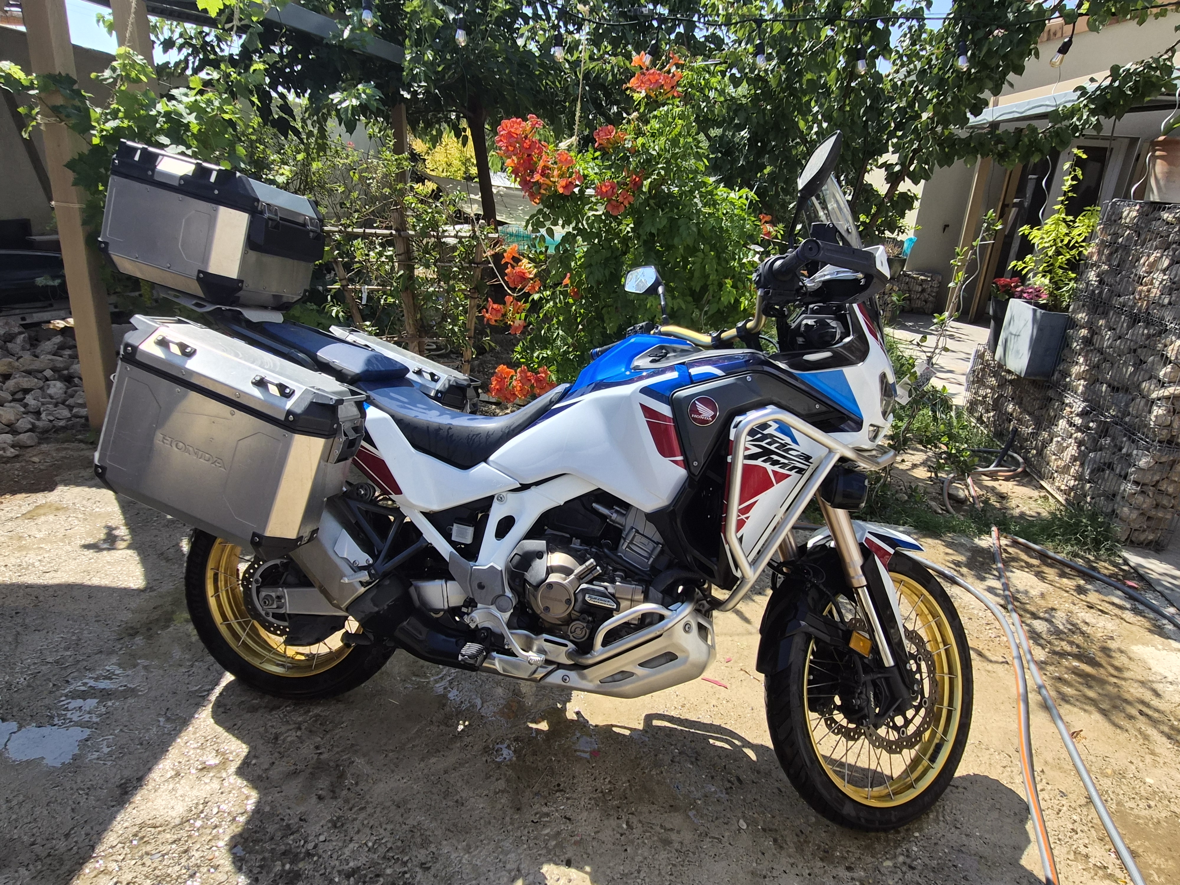 Rental Moto between individuals (13)
