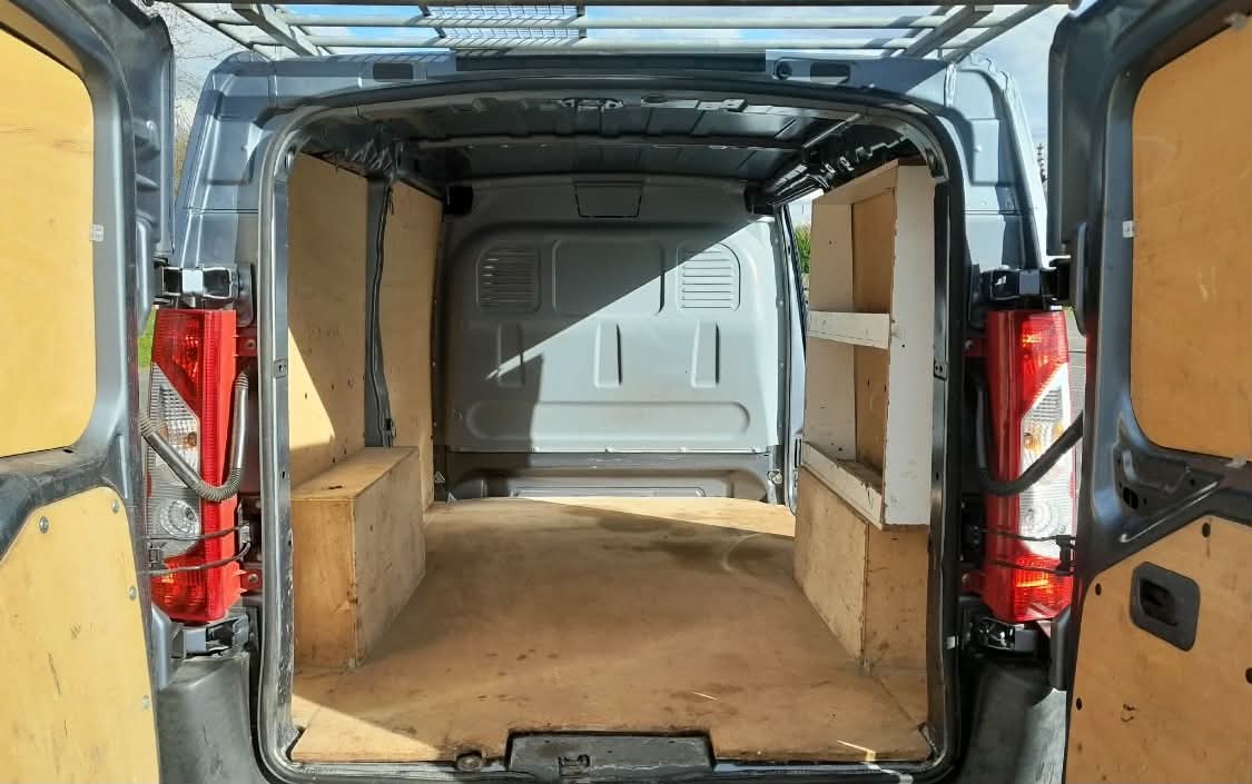 Rental Utilitaire between individuals (13)