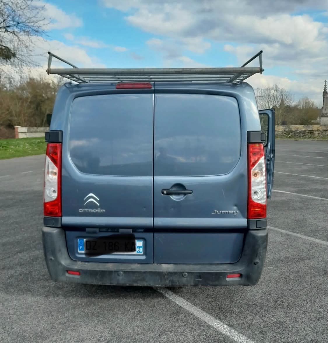 Rental Utilitaire between individuals (13)