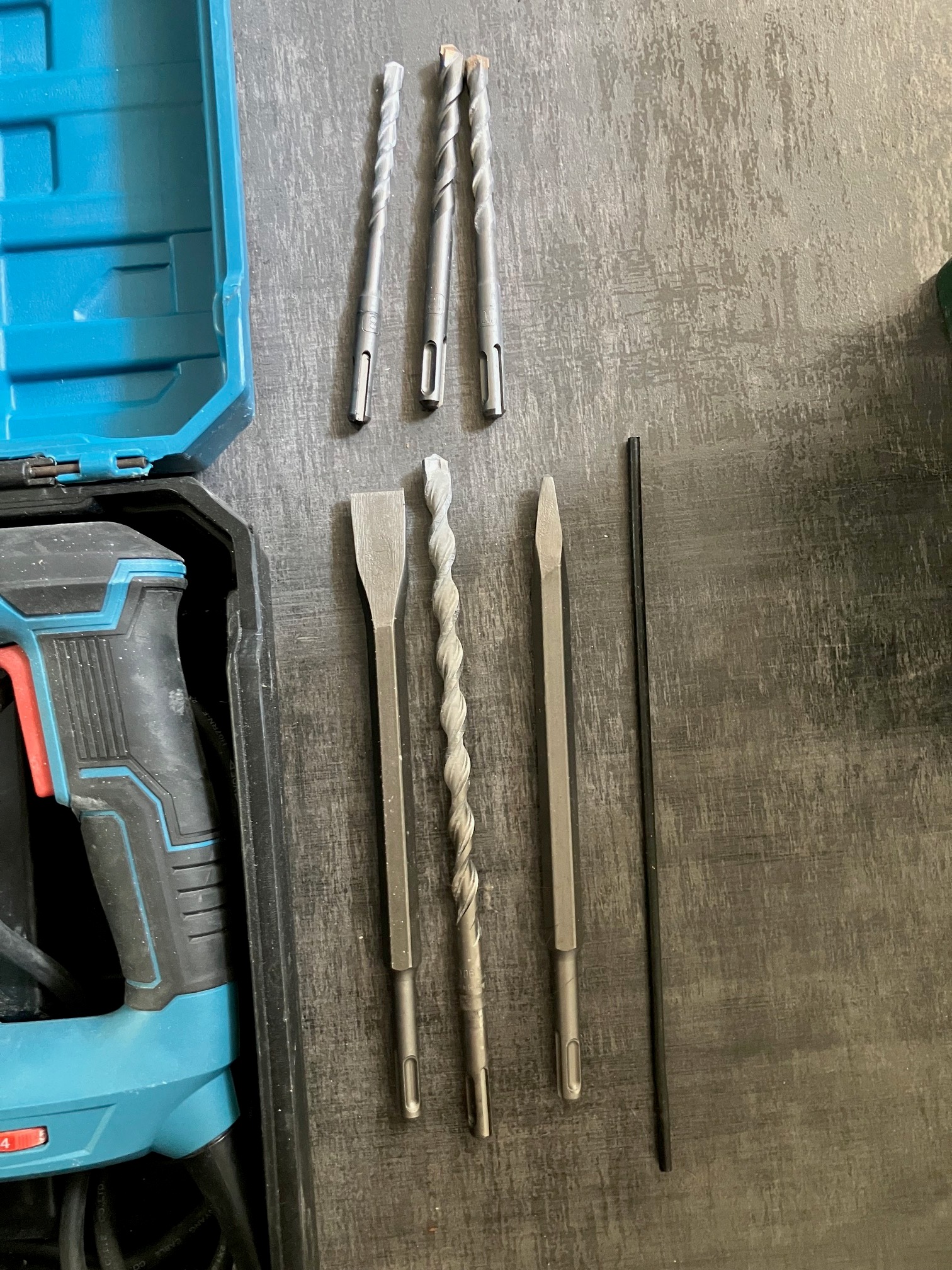 Rental Perforateur between individuals (57)