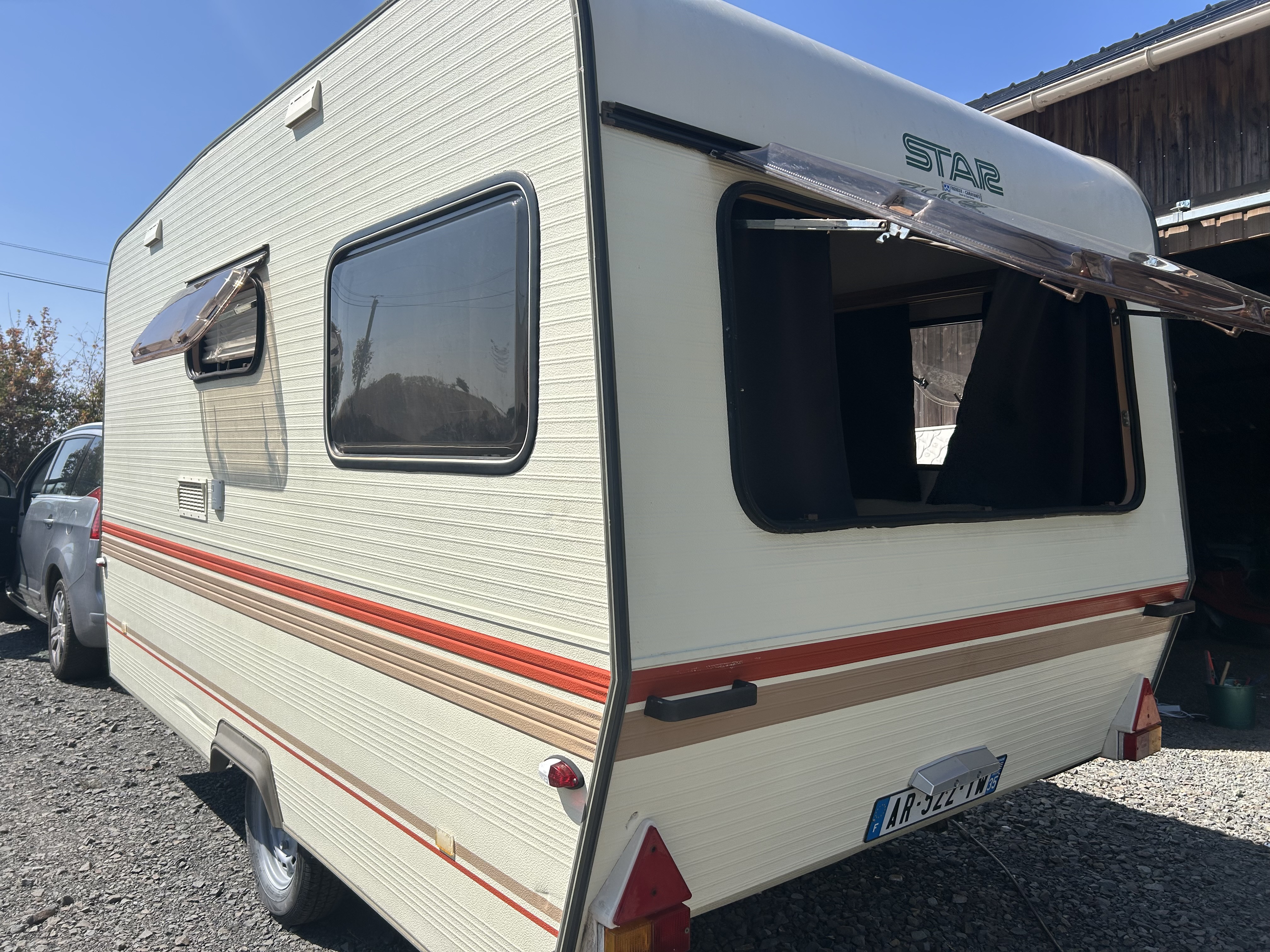 Rental Caravane between individuals (35)