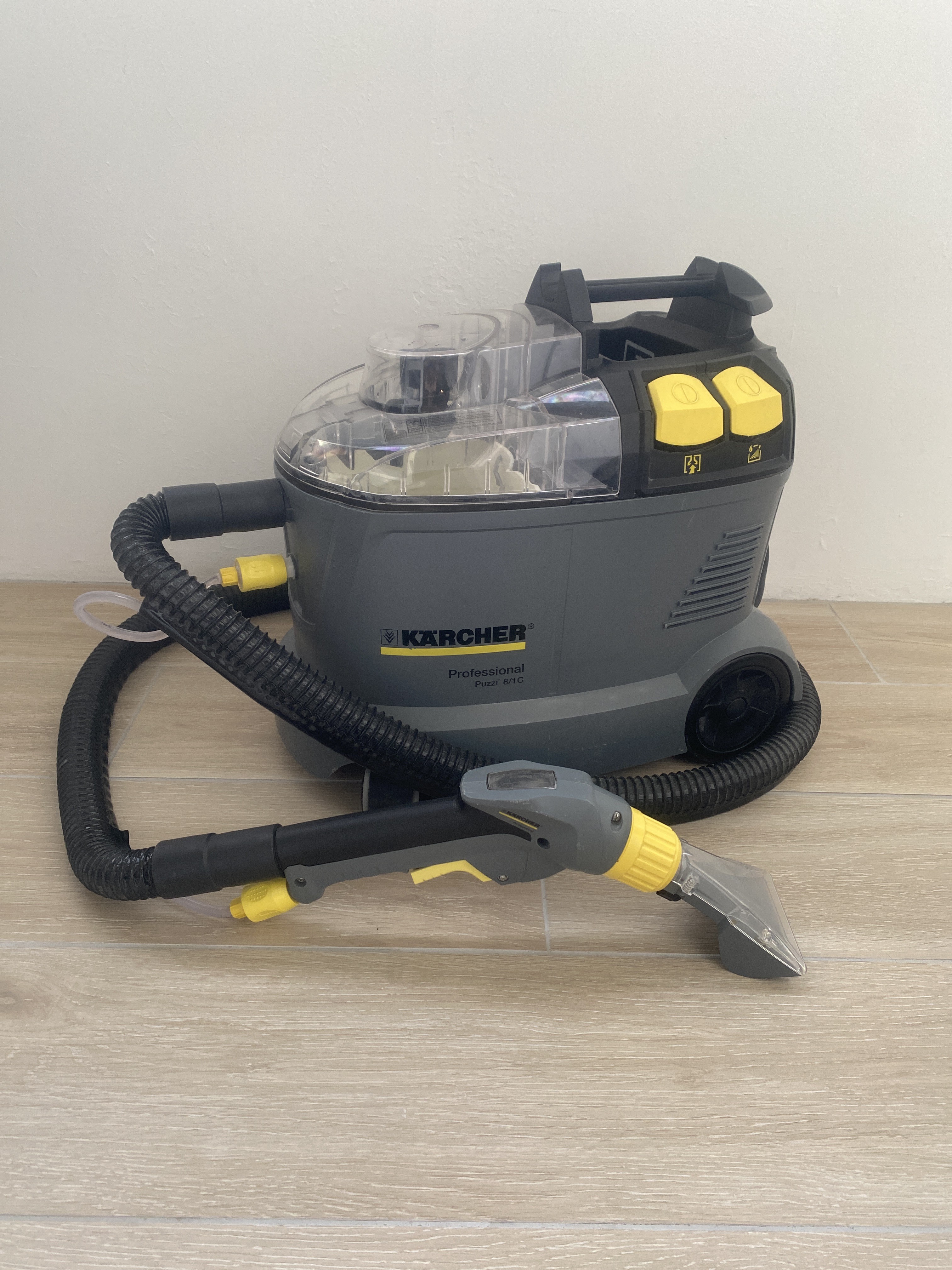 Rental Injecteur extracteur between individuals (37)