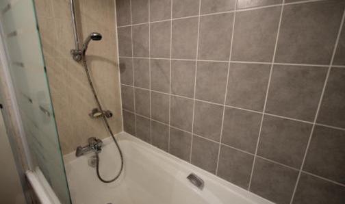 Rental Chambre meublee between individuals (33)
