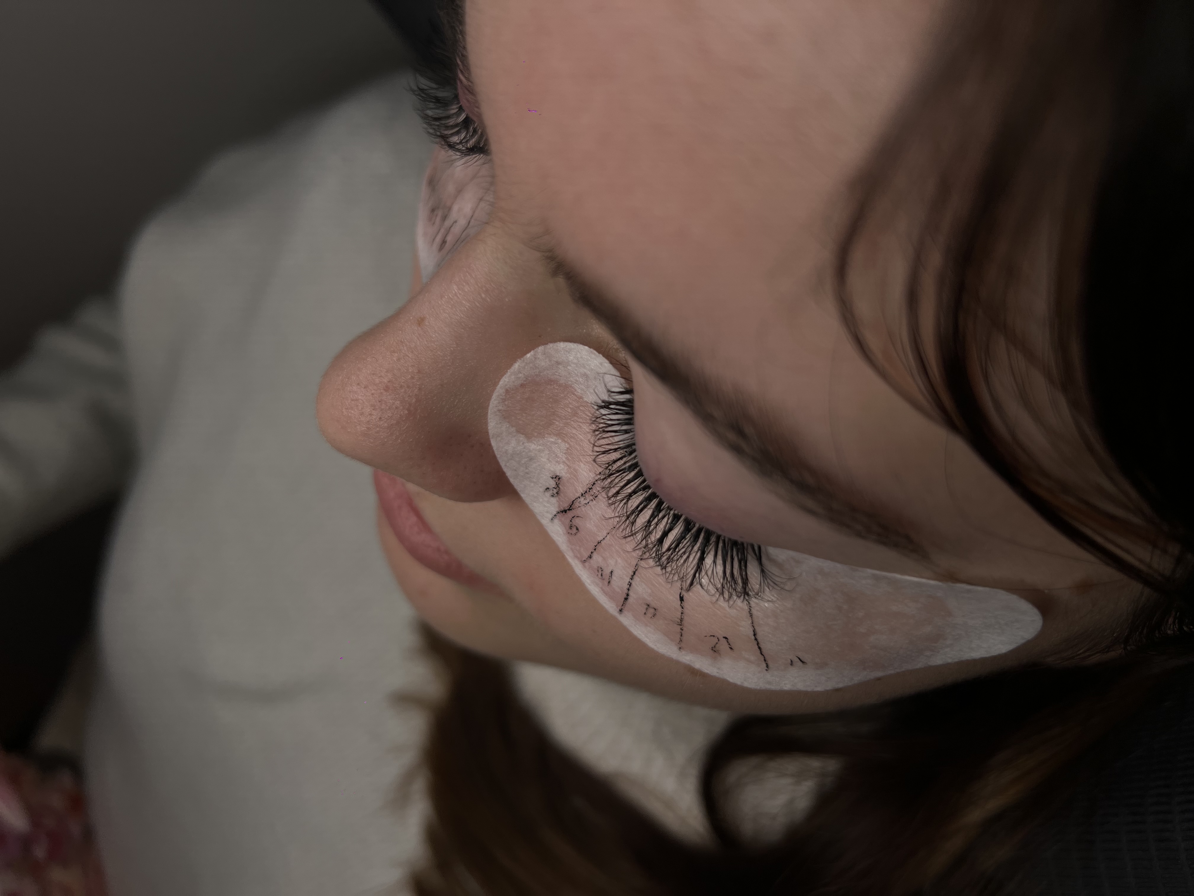 Service extension de cils entre particuliers (27)