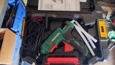 Location pistolet a colle