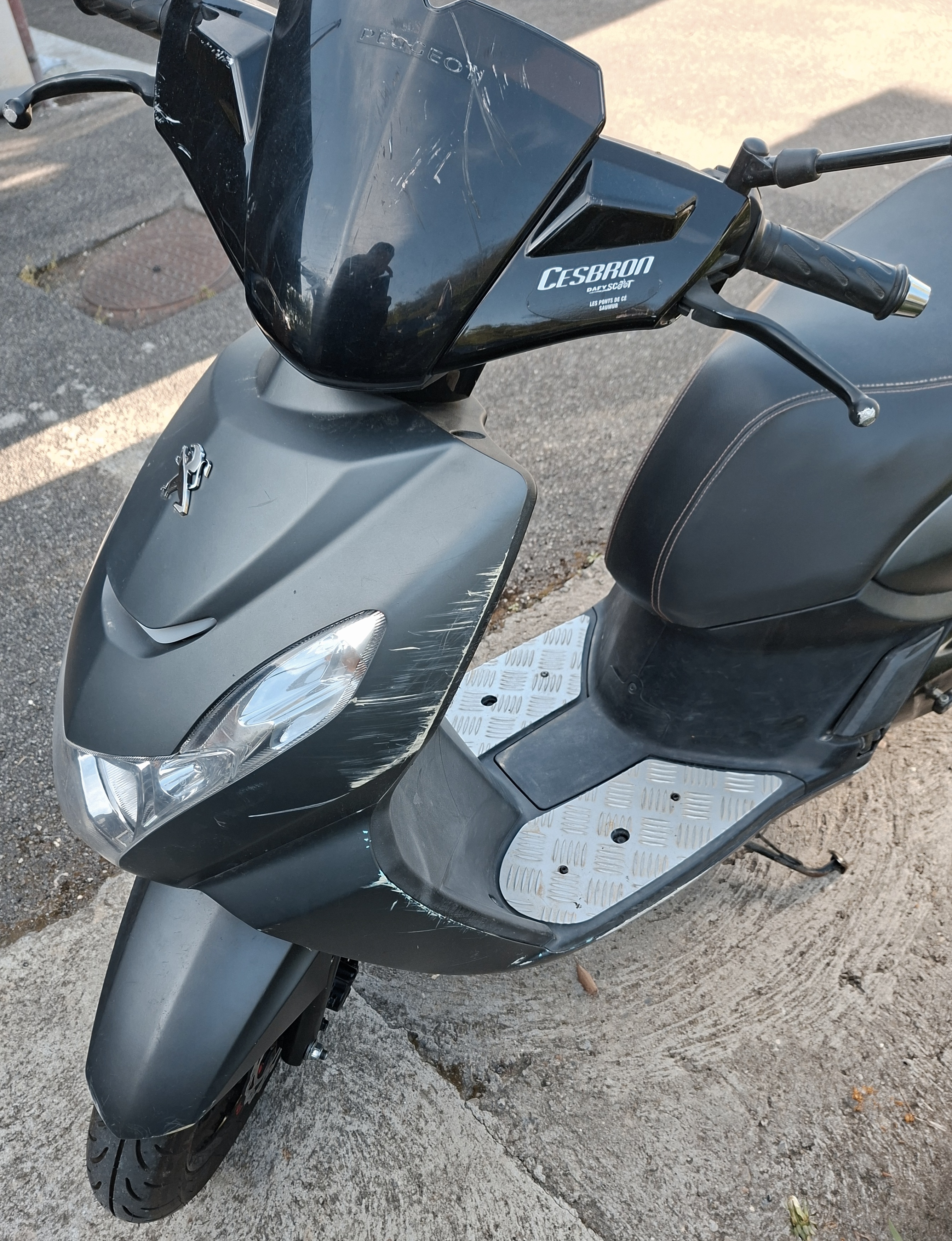 Location scooter entre particuliers (74)