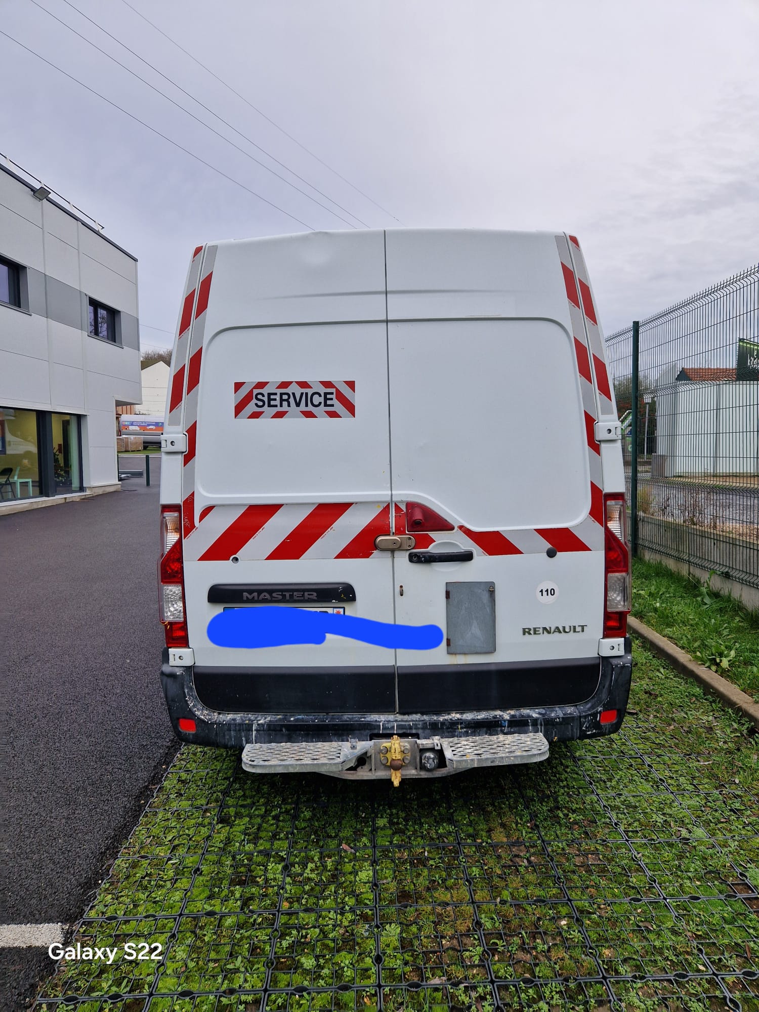 Service Avec fourgon between individuals (91)