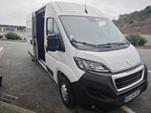 Service avec camion entre particuliers (83)