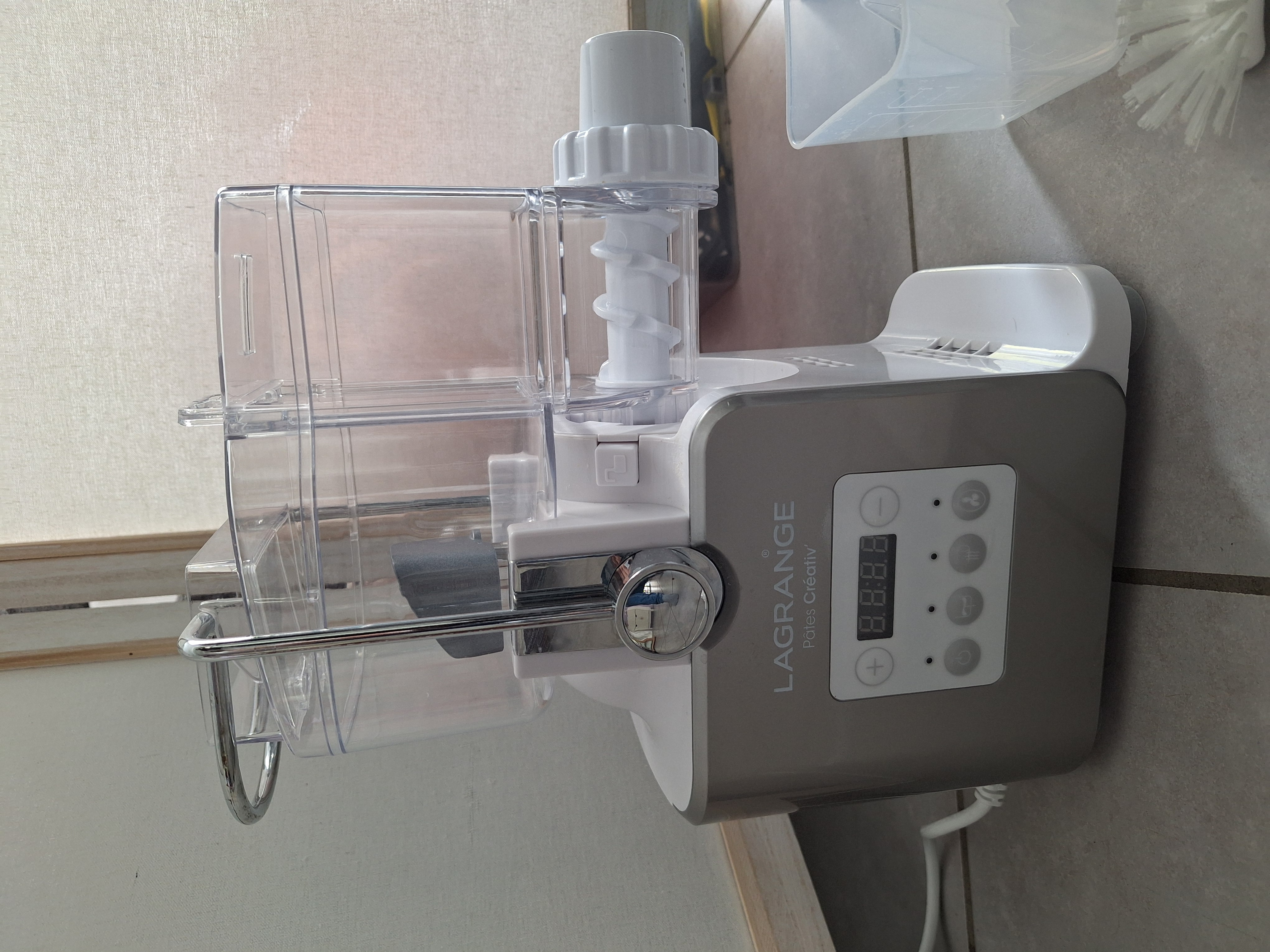 Rental Electrique between individuals (03)