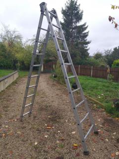 Location : echelle Location : echelle