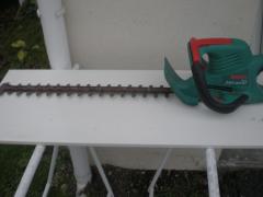 Location : taille haie Location : taille haie