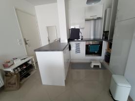 Service : pose de cuisine Service : pose de cuisine