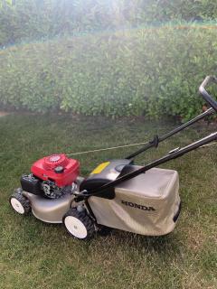 Location : tondeuse Location : tondeuse