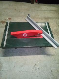 Location : decoupeuse Location : decoupeuse