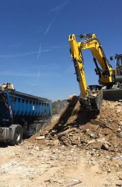 Service : terrassement Service : terrassement