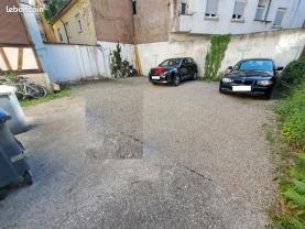 Location : garde meuble