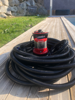 Location : pompe Location : pompe