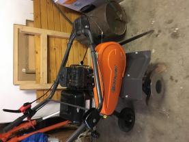 Location : motobineuse Location : motobineuse