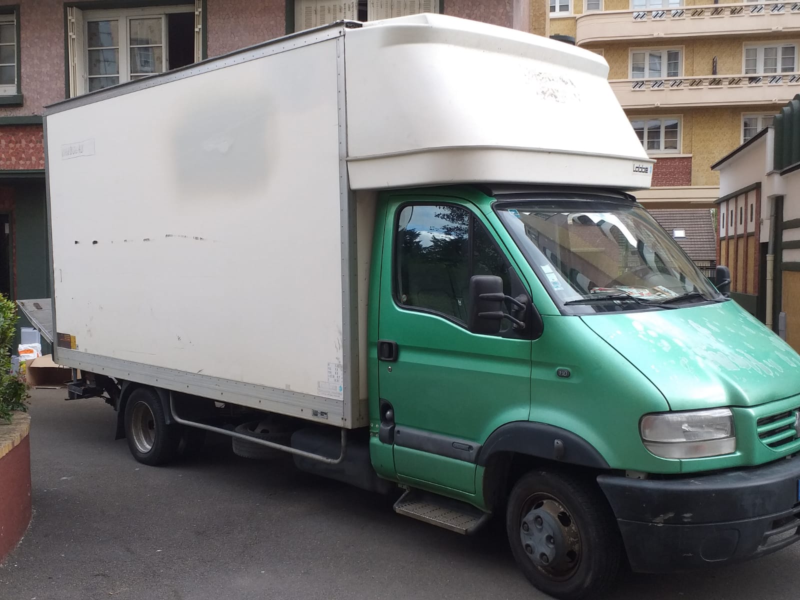 Service avec camion 75 entre particuliers