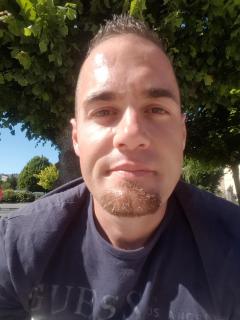 Service : tonte de pelouse Service : tonte de pelouse