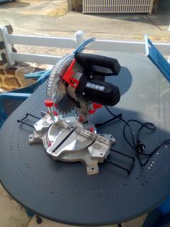 Location : scie circulaire Location : scie circulaire