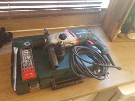 Location : perforateur Location : perforateur