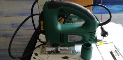 Location : scie sauteuse Location : scie sauteuse