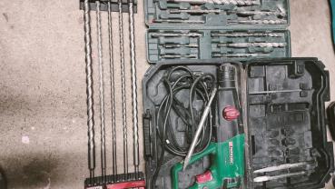 Location : perforateur Location : perforateur