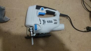 Location : scie sauteuse Location : scie sauteuse