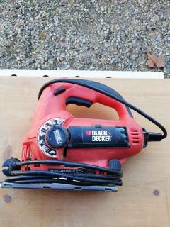 Location : scie sauteuse Location : scie sauteuse