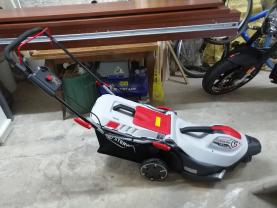 Location : tondeuse Location : tondeuse