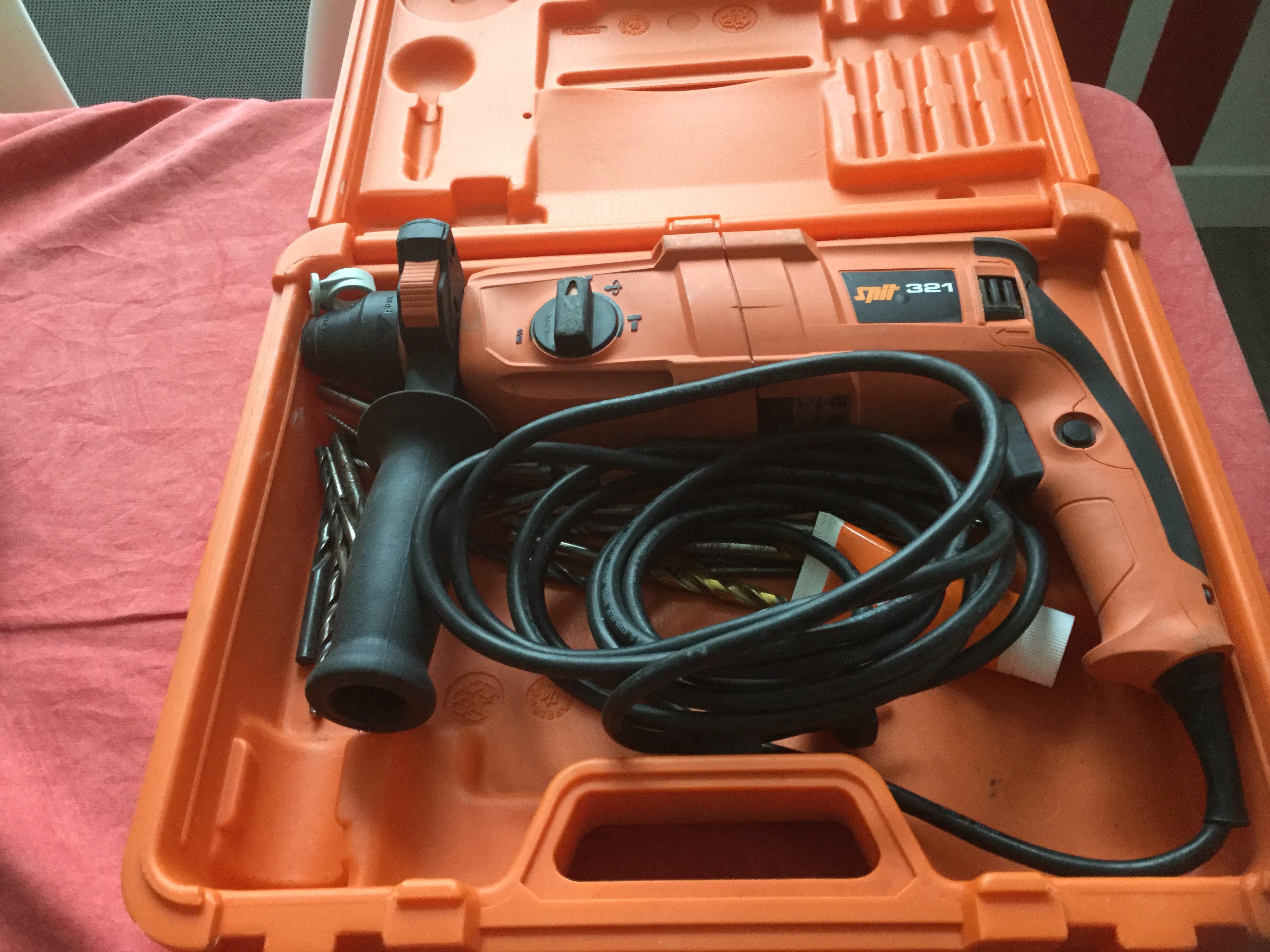 Location perforateur 42 entre particuliers