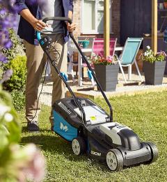 Location : tondeuse Location : tondeuse