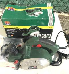 Location : rabot electrique Location : rabot electrique